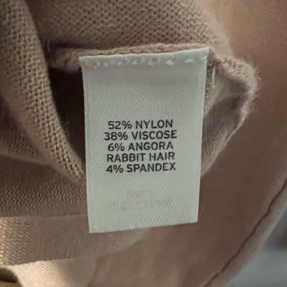 🎈Trouvé | Elegant Light Pink Long Sleeve Open Back Sweater - Picture 3 of 7